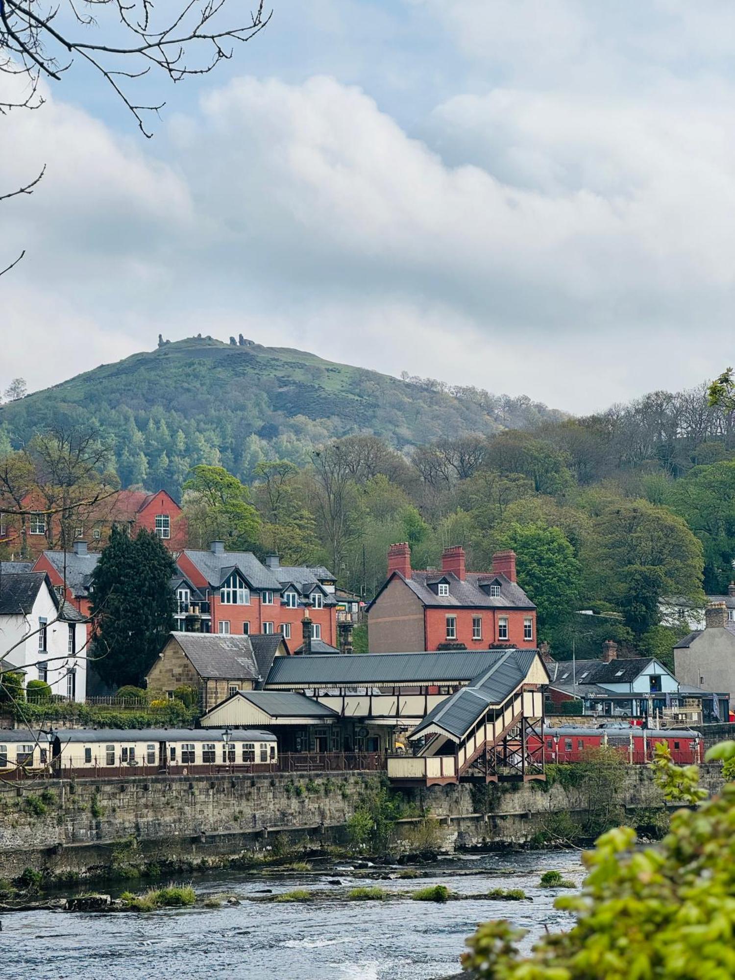 Riversdale House Bed & Breakfast Llangollen Exterior foto